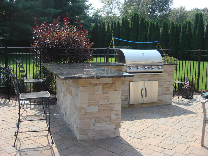 Outdoor living, hardscapes and patios